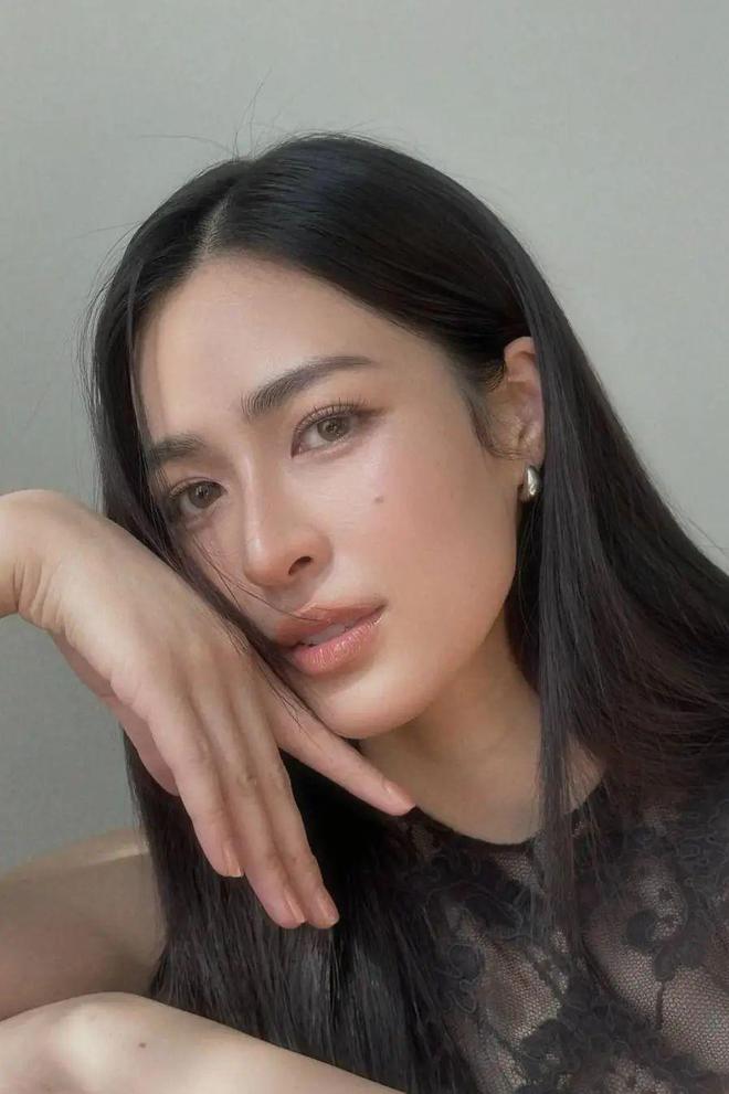 _泰权威！复刻三分已成浓颜贵女_泰权威！复刻三分已成浓颜贵女