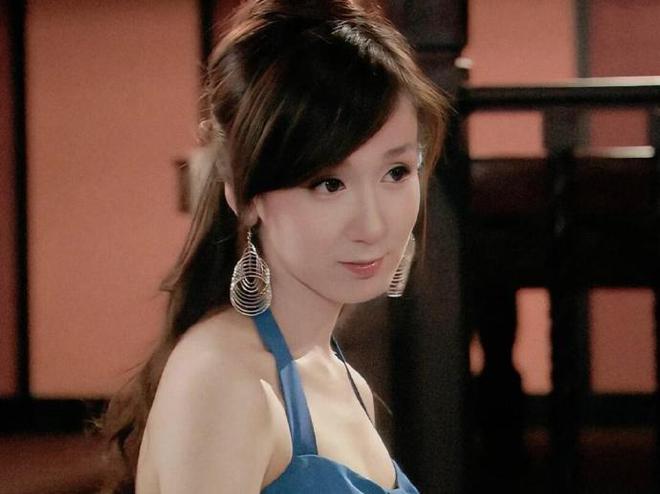 娄艺潇脸变化__娄艺潇整容豆瓣