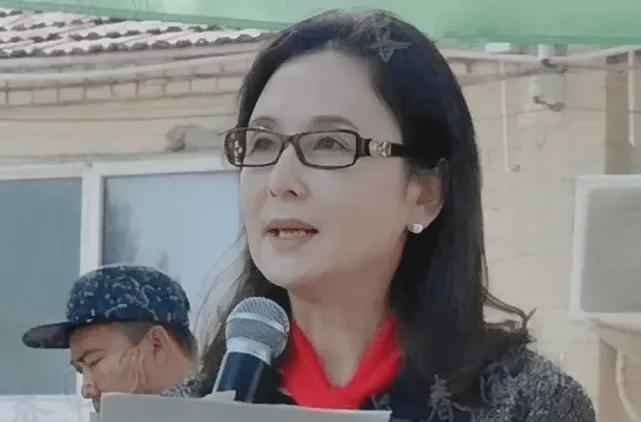 _喻亢个人资料图片_喻言捐款多少