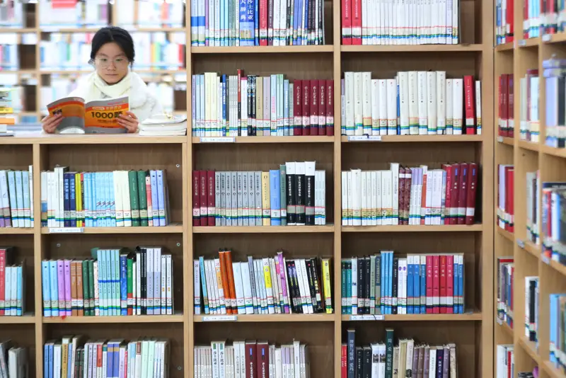 _时隔8年保研高校再扩容，专硕学制延长“2变3”！读研，还“香”吗？_时隔8年保研高校再扩容，专硕学制延长“2变3”！读研，还“香”吗？