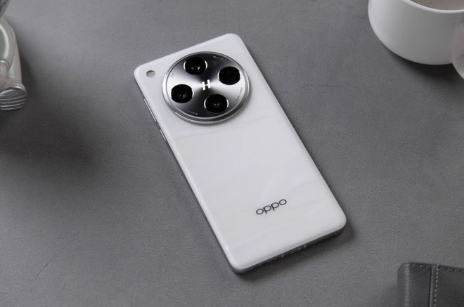 OPPO Find X9 Pro再次被确认：矩形模组+丹霞原彩，无短板来袭！