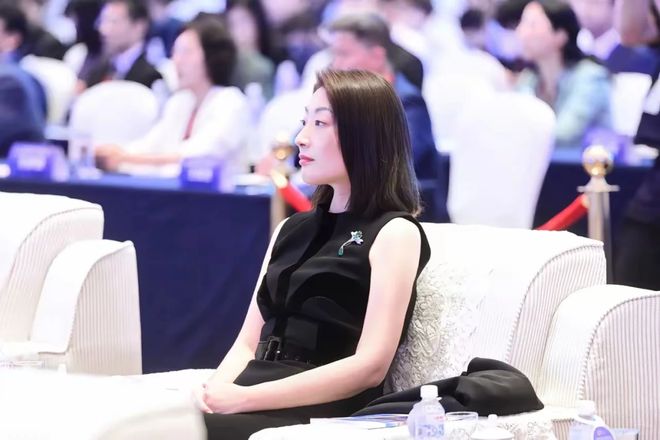 _继承者的女主人叫什么名字_继承者们原创女主小说晋江