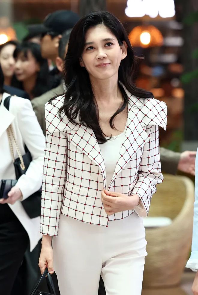 继承者们原创女主小说晋江__继承者的女主人叫什么名字