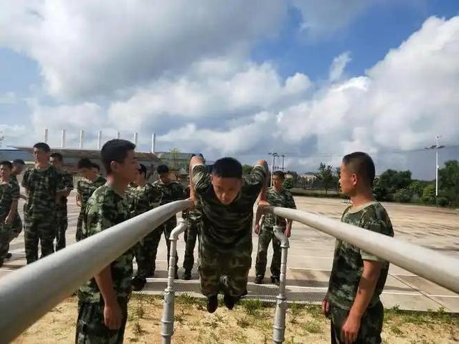 _本科线没到，人生就完了吗？他们告诉你：高考是路口，不是尽头_本科线没到，人生就完了吗？他们告诉你：高考是路口，不是尽头
