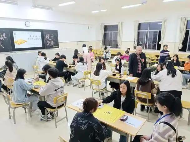 本科线没到，人生就完了吗？他们告诉你：高考是路口，不是尽头_本科线没到，人生就完了吗？他们告诉你：高考是路口，不是尽头_
