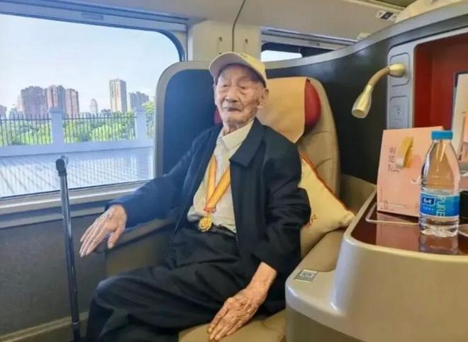 _美媒东风17_外媒评东风17