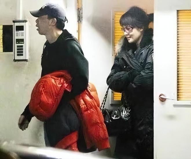 _冯小刚徐帆养女_冯小刚徐帆真实感情