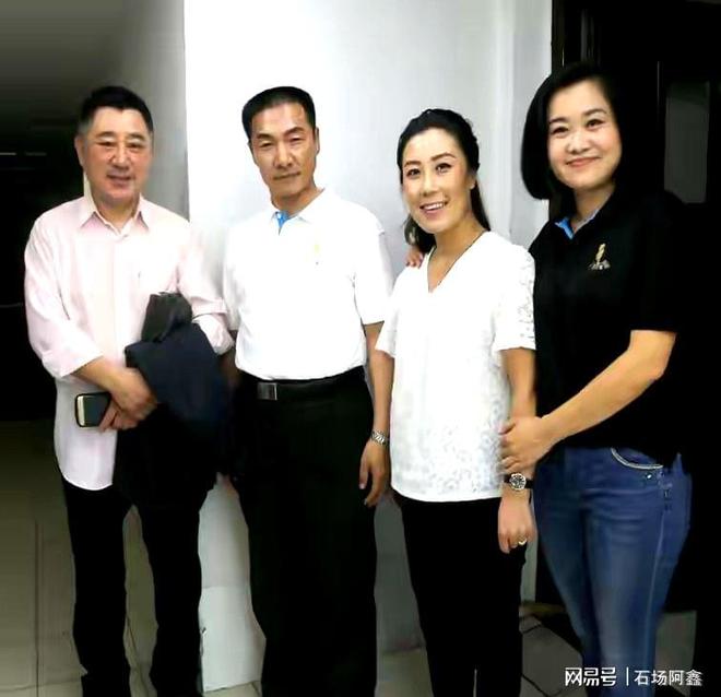娶电视台女主持人__娶央视主持人做老婆