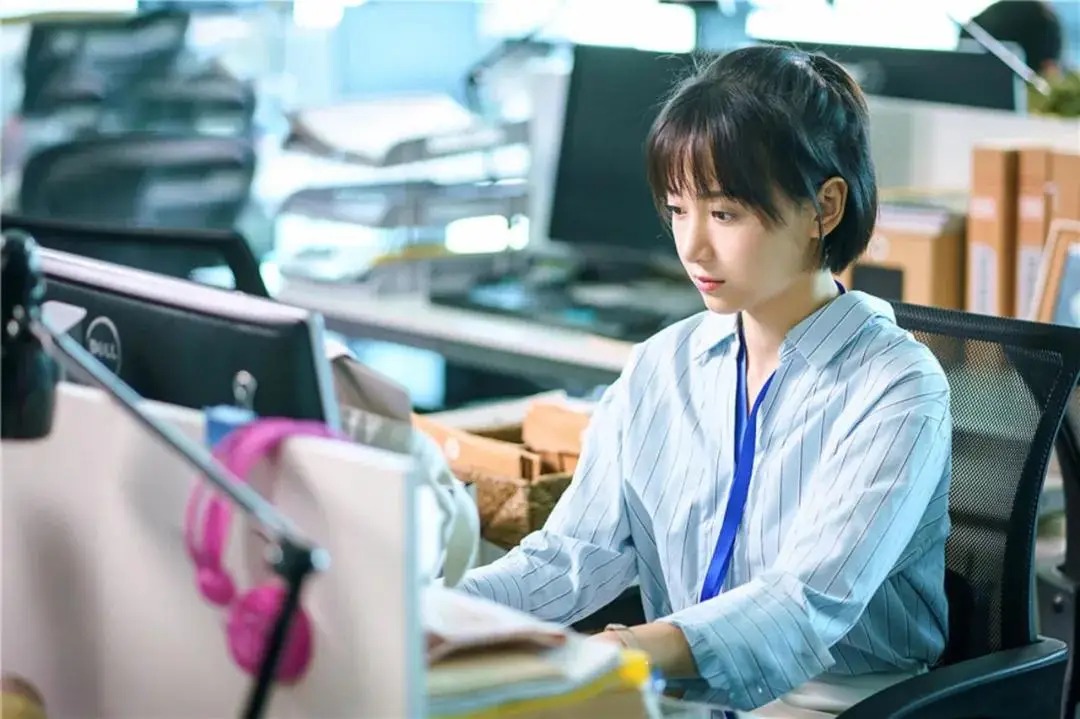2万元进大厂实习，上班倒贴工资，这届大学生太难了！__2万元进大厂实习，上班倒贴工资，这届大学生太难了！