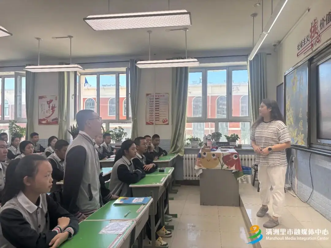 开学典礼亮点__点亮开学季