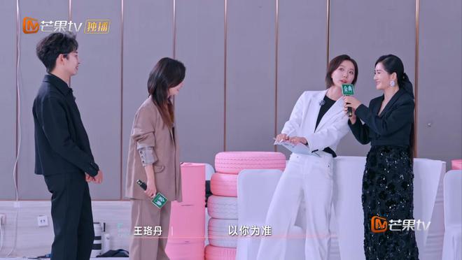 《浪姐》成“照妖镜”，讨好李晟、打压谭薇，王珞丹比叶童差太多__《浪姐》成“照妖镜”，讨好李晟、打压谭薇，王珞丹比叶童差太多