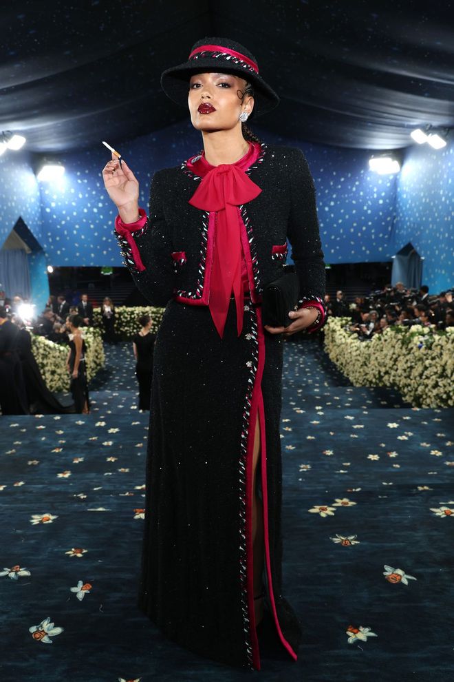 刘安妮是谁_安妮海瑟薇裸戏_