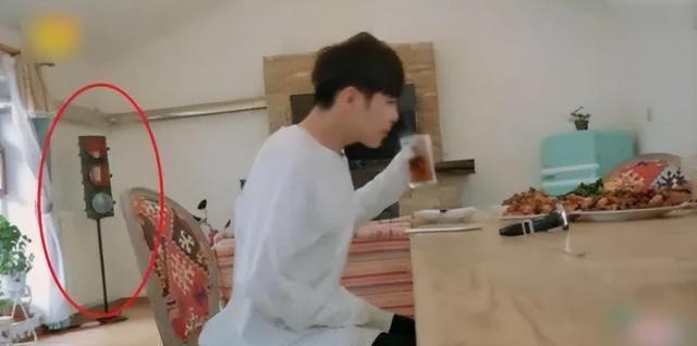 _张昕整容_艺昕美妆造型学院