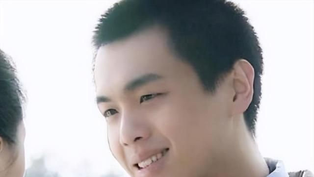 _张昕整容_艺昕美妆造型学院