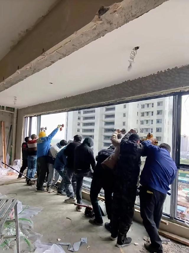 阳台有风怎么办__阳台落地窗装修效果图