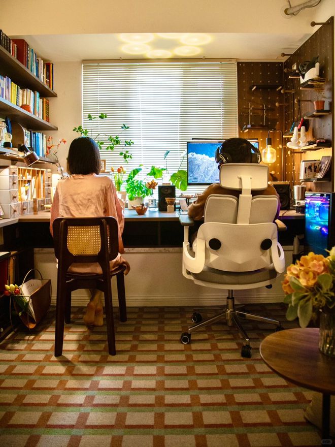 脏地毯图片__脏地毯怎么清洗