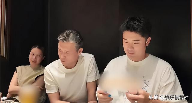 韩寒罕见携妻亮相_吴彦祖携妻子现身_