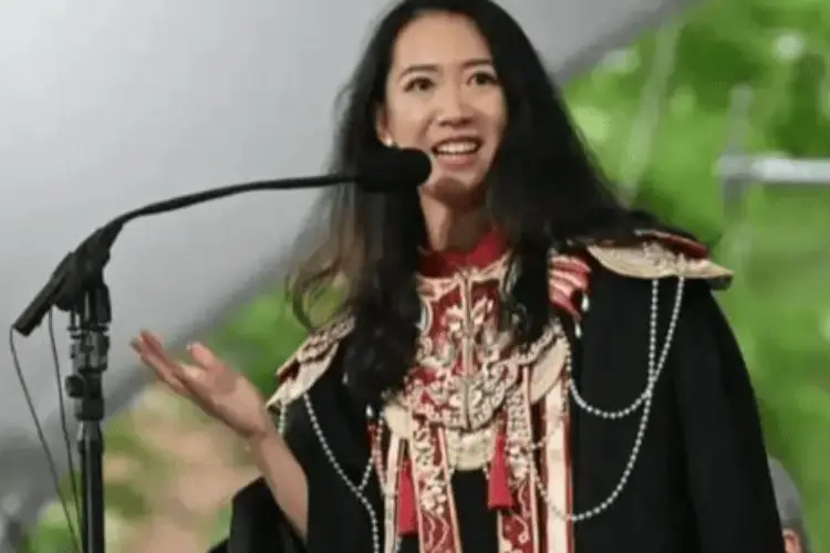 哈佛大学女生演讲__哈佛才女演讲安全感