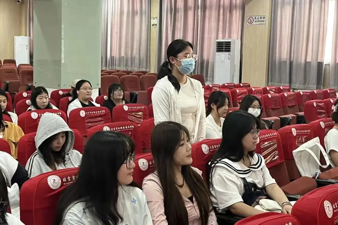 社区青年汇的口号_宁夏80青年主题社区_