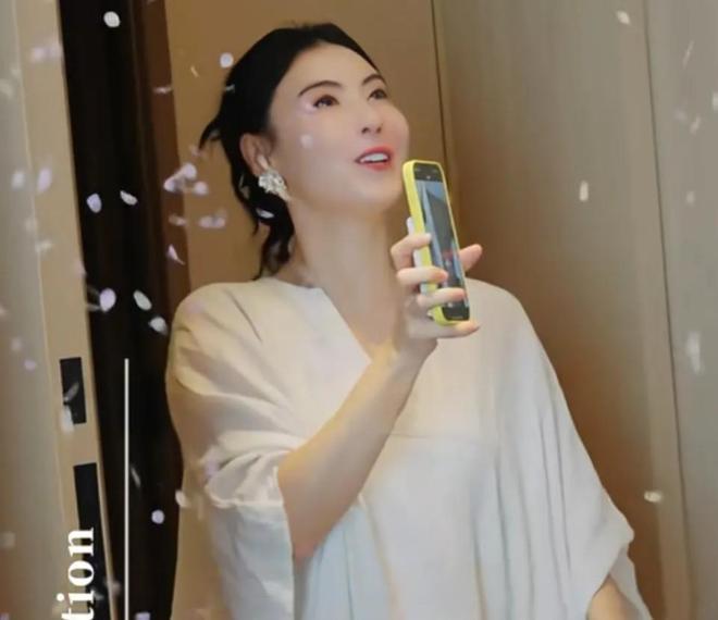 柏芝再婚谢霆锋反应__谢霆锋和柏芝复合