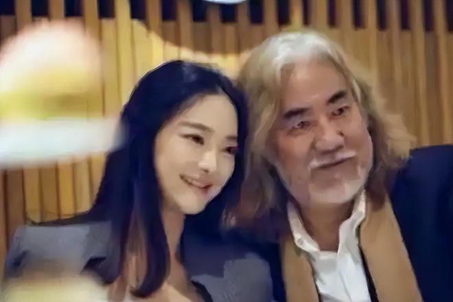 张纪中在哪里_张纪中视频_