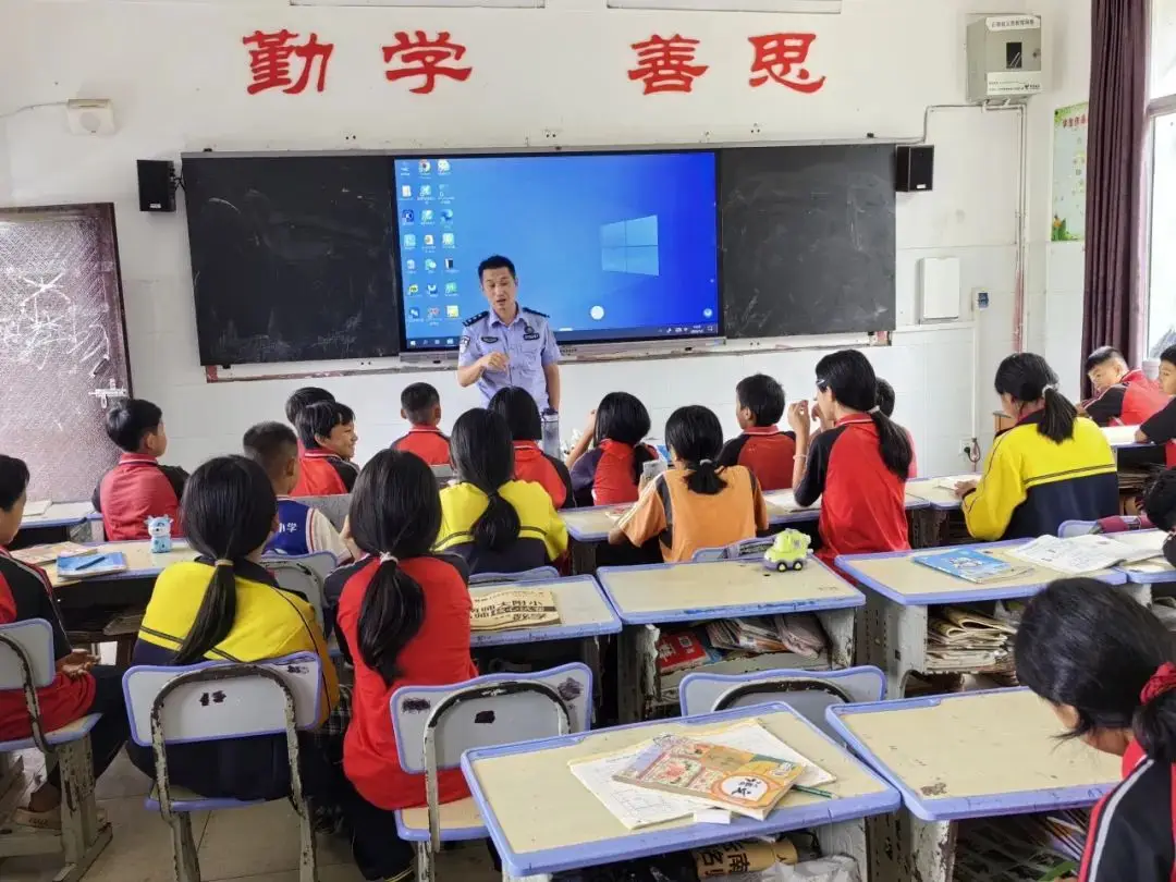 _户育：暑期安全“不放假” 平安守护“不打烊”_户育：暑期安全“不放假” 平安守护“不打烊”