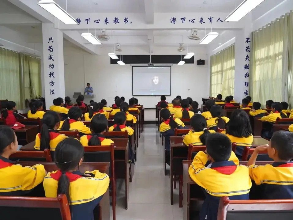 _户育：暑期安全“不放假” 平安守护“不打烊”_户育：暑期安全“不放假” 平安守护“不打烊”