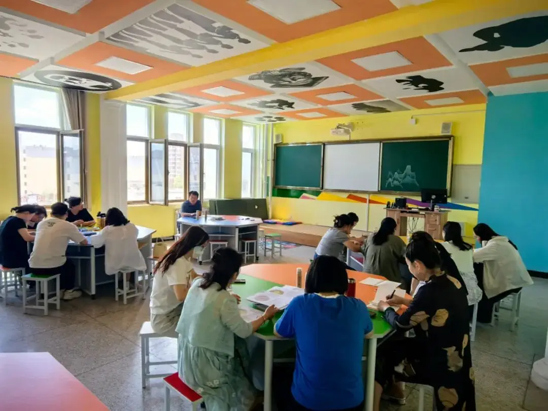 赛有道，心无界——陇原名师·周哲心理健康名师工作室举办市级教学竞赛备赛专题教研活动