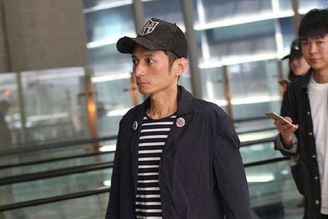 48岁李维嘉现状曝光：5人中混最惨，瘦脱相、被疑患上“精神病”_48岁李维嘉现状曝光：5人中混最惨，瘦脱相、被疑患上“精神病”_