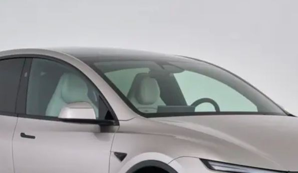特斯拉长轴距版__40万，6座，3米轴距！特斯拉Model Y L参数曝光，理想L8对手来了