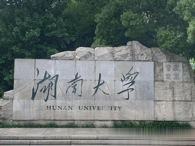 别把青春押在一纸文凭上！真正稀缺的，从来不是教室批发的_别把青春押在一纸文凭上！真正稀缺的，从来不是教室批发的_