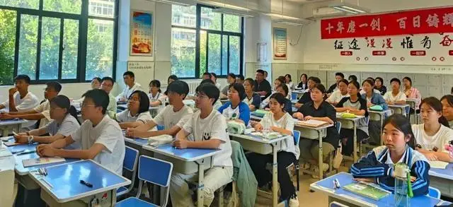 2021新学期开学国旗下讲话__新学期新征程国旗下讲话