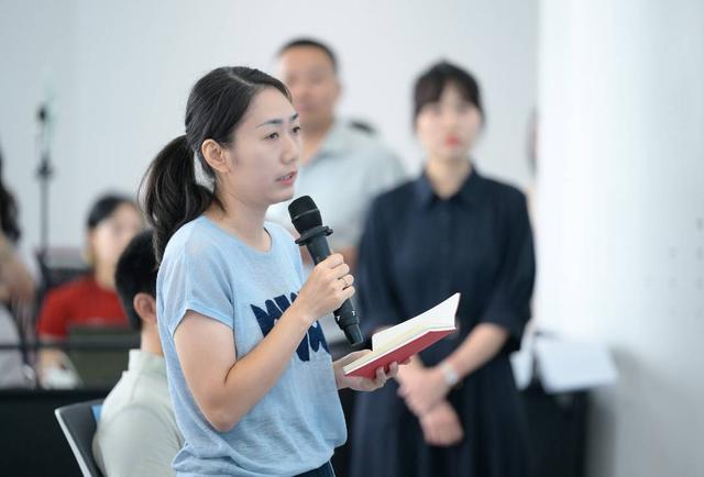 新安旅行图案走遍多少个省市_畅游秋天主题墙_