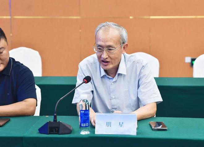 首届高峰论坛在哪里举办_跟着音乐去旅行优酷_