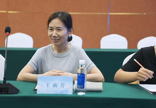 首届高峰论坛在哪里举办__跟着音乐去旅行优酷