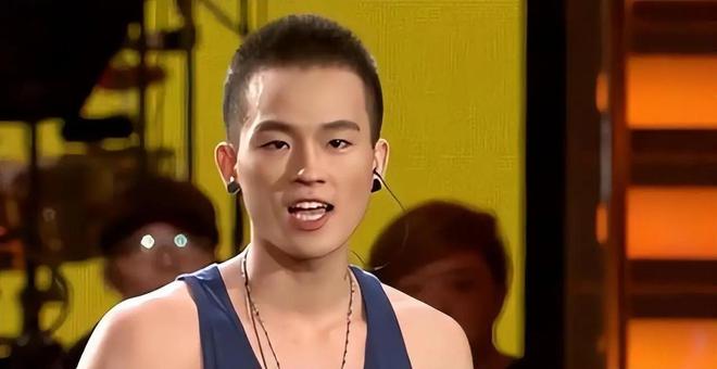 谢霆锋为欧豪写的歌曲_欧豪和谢霆锋爱最大_