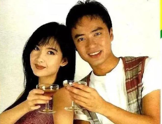 李克勤周慧敏对唱_李克勤作词的周慧敏的歌_