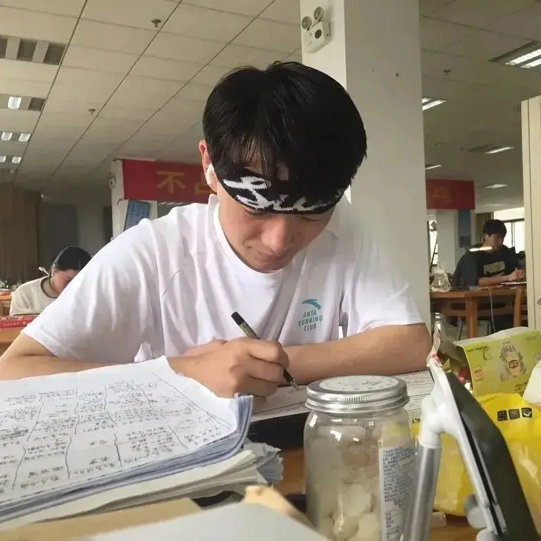 _公费师范男生是只招男生吗_高考师范公费生
