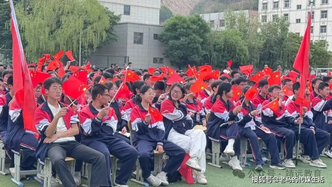 毕业季青春不散场__毕业青春不散场的句子