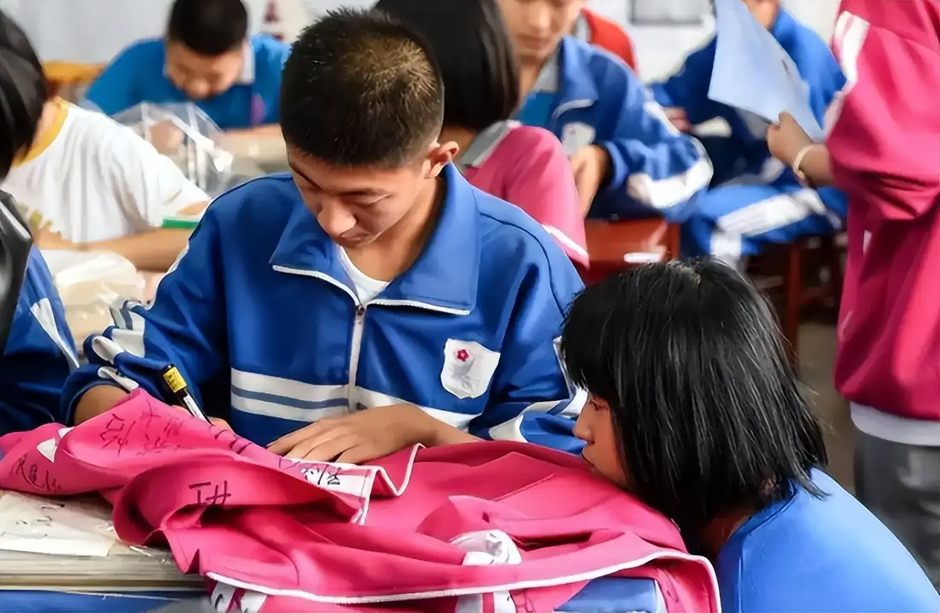 _中学生友情的重要性_中学生友谊的特点是什么