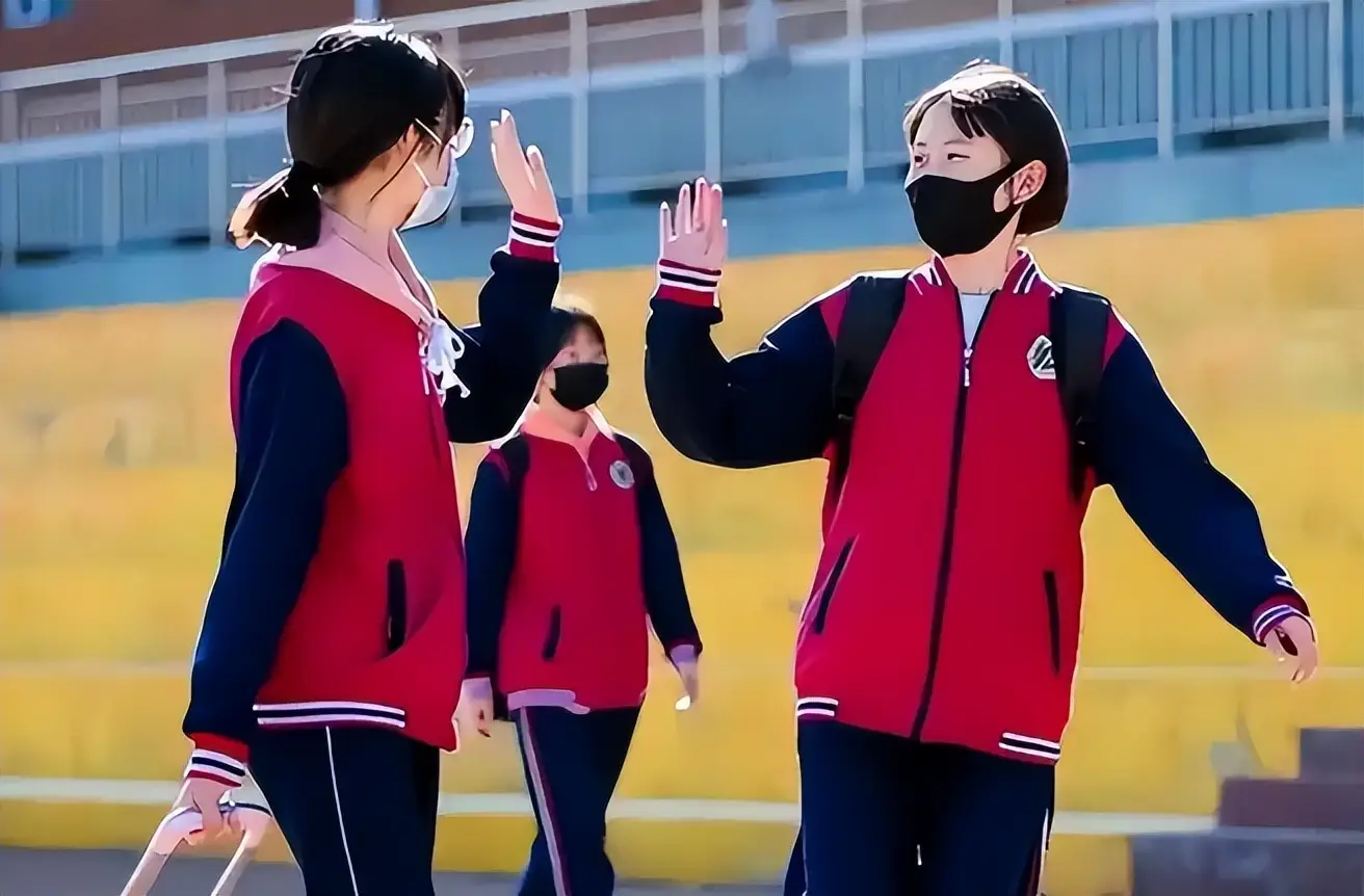 中学生友谊的特点是什么__中学生友情的重要性