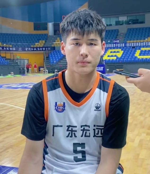 _广东男篮球员注册_广东男篮俱乐部