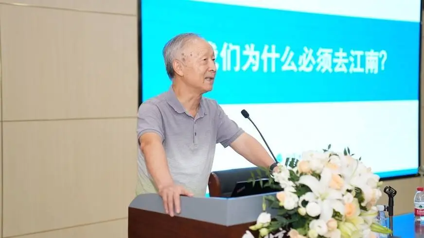 北大人大教授豪华学术团队护航 高中生暑期研学长真本领