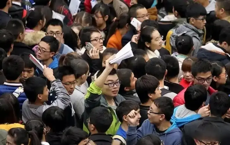 民办大学可以考公办大学吗__民办高校能考公务员吗