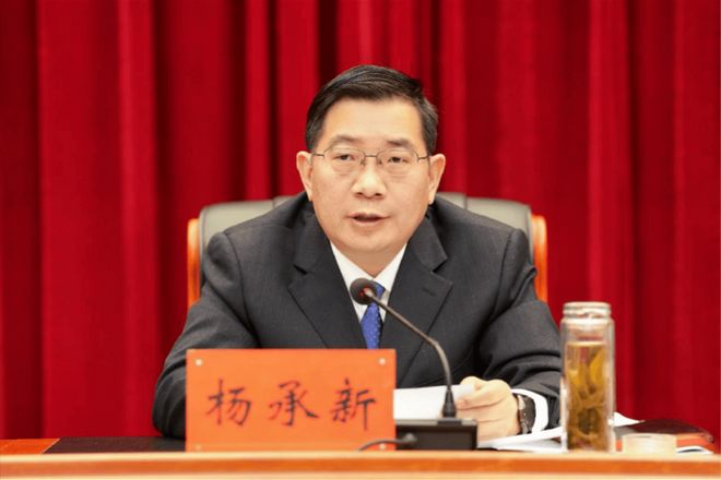四省会城市政府“一把手”近期调整，最年轻为“75后”