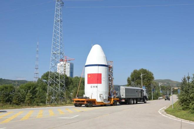 火箭发射卫星__发射卫星的火箭有多重
