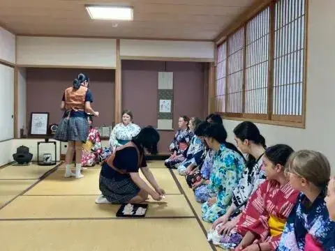 日本高中招生条件__日本高中怎么考