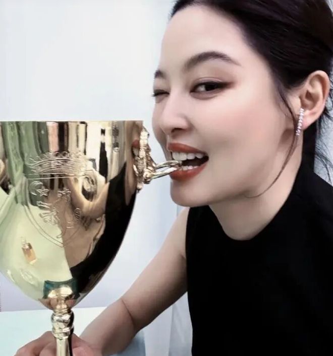 演都不演了！辛芷蕾获得影后还不到2天，让人恶心的事就发生了_演都不演了！辛芷蕾获得影后还不到2天，让人恶心的事就发生了_