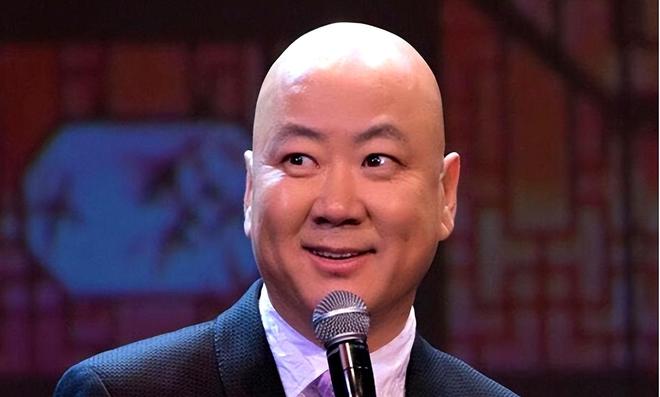 58岁郭冬临现状：身形消瘦，未婚未育定居北京，闲着没事拍拍视频_58岁郭冬临现状：身形消瘦，未婚未育定居北京，闲着没事拍拍视频_