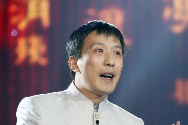 58岁郭冬临现状：身形消瘦，未婚未育定居北京，闲着没事拍拍视频_58岁郭冬临现状：身形消瘦，未婚未育定居北京，闲着没事拍拍视频_